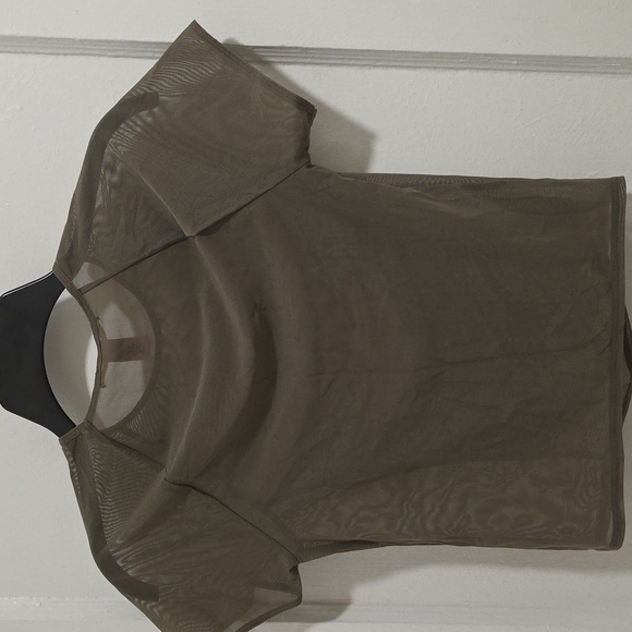 Work Out Mesh Top - Picture 2 of 2